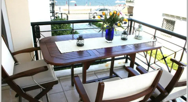Апартаменты Just 20 meters from the beach