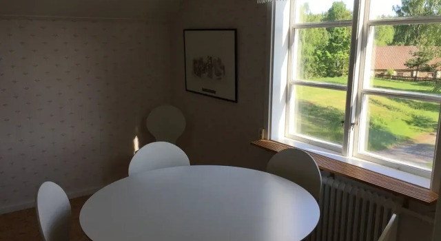 Nyfors Handel & Rum, Rezerwuj Hotel Hotele w Svealand z parkingiem, Parking