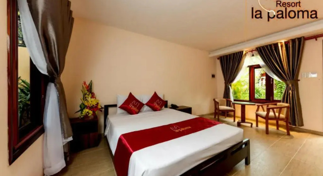 Бунгало с видом на сад La Paloma Resort