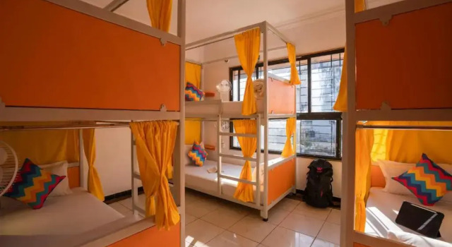 Кровать в общем номере (мужской номер) goSTOPS Bengaluru, Gandhi Nagar Majestic - Private Rooms & Dorms