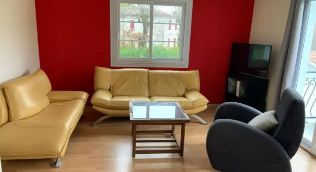 Latresne, Villa Lamothe, 3 chambres au calme au bord de la piste cyclable, Prenota Villa Hotel a Aquitania con parcheggio, Parcheggio