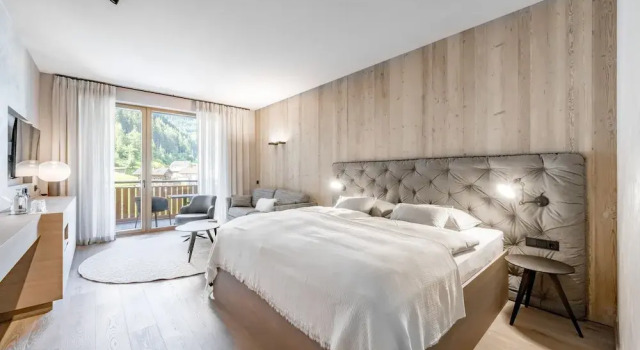 Двухместный номер Superior с балконом Hotel Weisses Lamm