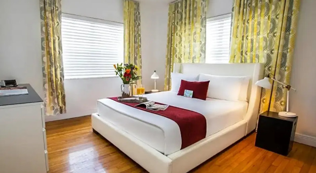 Студия для гостей с ограниченными возможностями Beachside All Suites Hotel