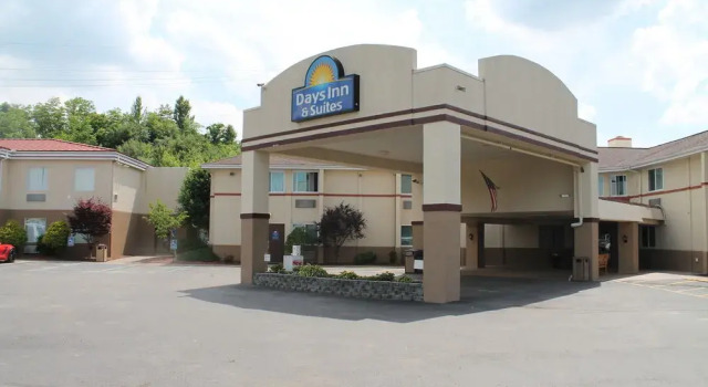 Days Inn & Suites Bridgeport - Clarksburg, Buchen Sie Hotel Bridgeport 