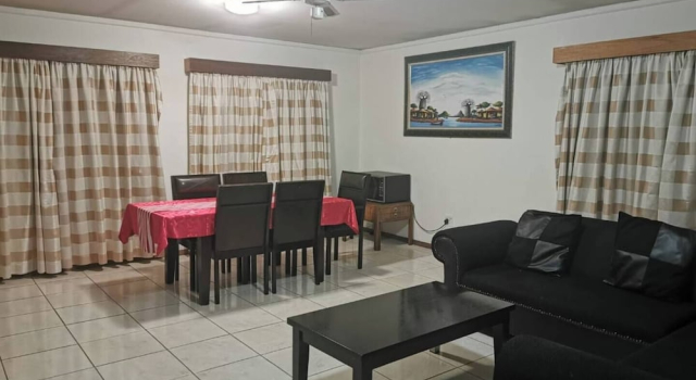 Room-charming Tshwane B&B With Secure En, Boek Bed and Breakfast Pretoria 