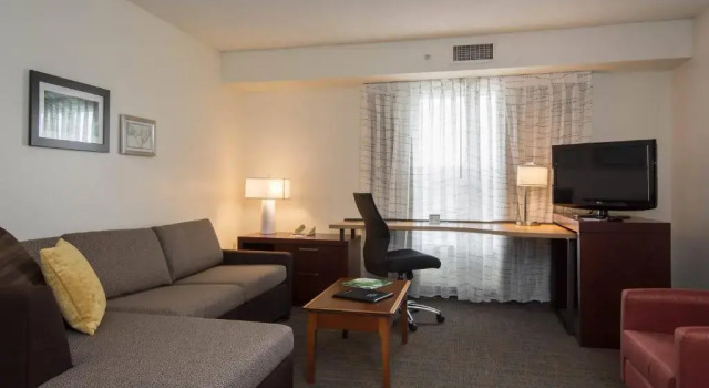 Четырёхместный люкс c 1 комнатой Residence Inn by Marriott Charlotte Piper Glen