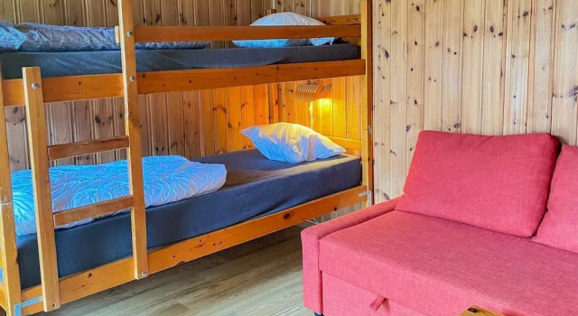 Spacious Holiday Home in Hoor, Book Vacation Home Hoor 