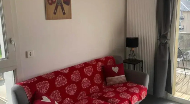 Charmant appartement, Prenota Appartamento Hotel a Alvernia con parcheggio, Parcheggio