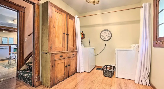 Historic Gaylord Home in Heart of Downtown!