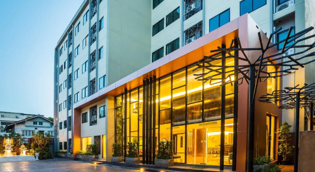 Кровать в общем номере Aim House Bangkok No Parking
