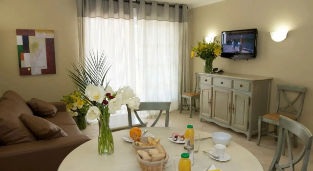 Villa in Callian With Private Pool, Забронировать Вилла Отели в центре Кальяна, в центре