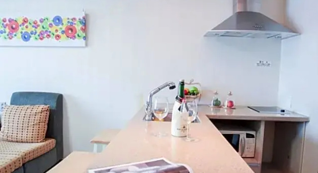 Люкс Deluxe Tongyeong Bay Condo Hotel