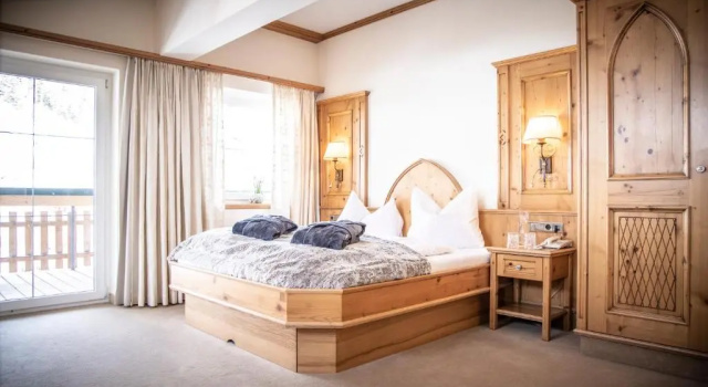 Anthony´s Alpin Hotel Garni, Забронировать Отель Лех Lech - Zürs, рядом с Горнолыжный подъемник Шлегелькопфбан