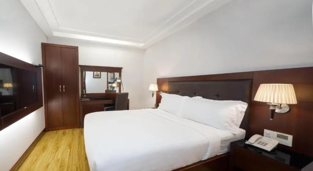 Одноместный номер Business Nhat Ha L’Opera Hotel