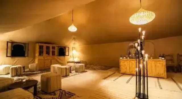 Aiour Luxury Camp, Rezervovat Hotel Hotely v Meknes-Tafilalet s parkováním, Parkování