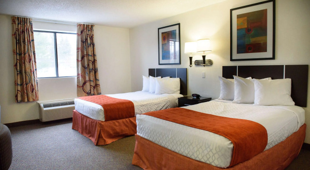 Четырёхместный номер Standard Americas Best Value Inn New Paltz