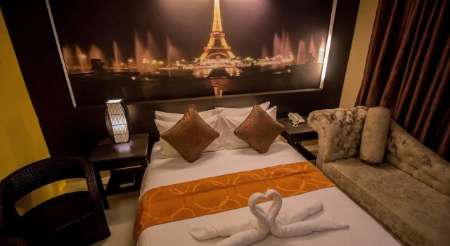 The Red Palm Suites and Restaurant