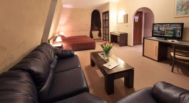 Hotel Premier - Veliko Tarnovo City Center, Panorama View, Забронировать Отель Отели в центре Велико-Тырново с завтраком, отели в центре Велико-Тырново с завтраком