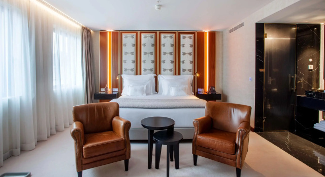 Номер Deluxe Wine & Books Porto Hotel - Small Luxury Hotels Of The World