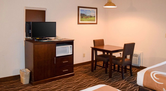 Четырёхместный номер Standard Quality Inn Umatilla - Hermiston