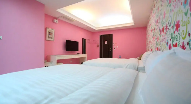 Четырёхместный номер Standard с балконом Pretty Sun B&B