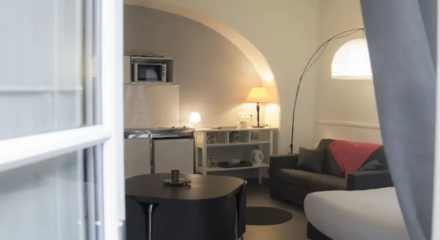Saint-Germain des Prés Apartment 2, Забронировать Апартаменты/квартира 6-й округ: Сен-Жермен Париж, рядом с Лувр — Риволи