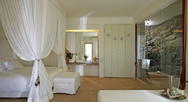 Aigis Suites