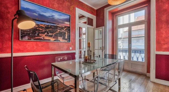 Апартаменты Deluxe Nomad's Chiado Lisbon & Amazing View