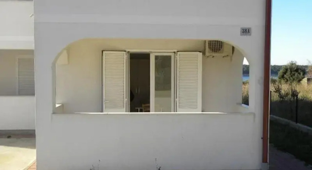 Studio Apartment Barbat 38a, Prenota Appartamento Hotel a Isole Quarnerine con parcheggio, Parcheggio