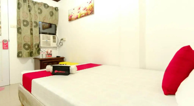 Номер Standard RedDoorz @ Prince JB Beach Resort Zambales - Vaccinated Staff