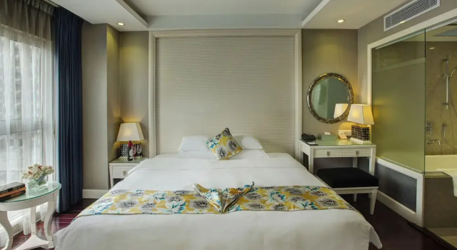 Номер Luxury Old Quarter View Golden Silk Boutique Hotel - Hanoi Old Quarter