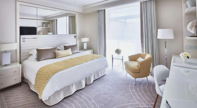 Двухместный номер Hôtel Martinez, in The Unbound Collection by Hyatt