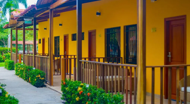 Hotel Senderos del Mar - Hostel