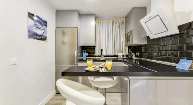 Sweet Inn Apartments Lavapiés, Забронировать Апартаменты/квартира Арганзуэла Мадрид, рядом с Дом-музей Лопе де Вега