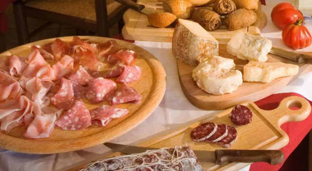 Cascina Rocca Agriturismo B&B, Boek Pension Gastenverblijven in Piemonte, Pension