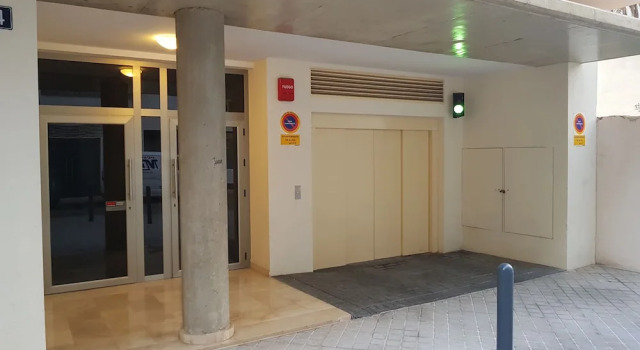 Beferent - Altea, Prenota Appartamento Hotel a Pamplona con parcheggio, Parcheggio