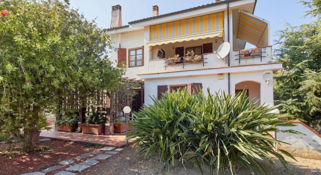 Villa Gioiosa, Rezerwuj Willa Hotele w Pantasina z basenem, Basen