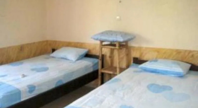 Debby Backpackers, Book Hotel Gili Meno 