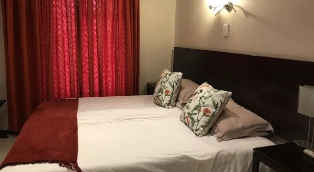 Номер Luxury VJ's Guesthouse and Restaurant