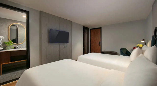 Двухместный номер Superior Without Window MAY DE VILLE Lakeside Hotel
