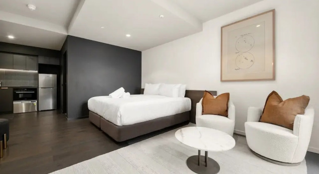 Апартаменты Spotless Braddon Studio With Accessible Bathroom