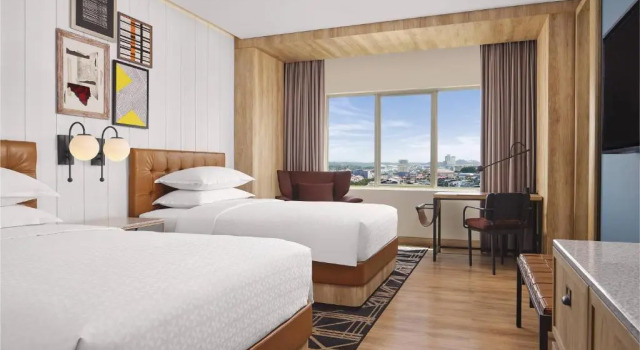 Четырёхместный номер Deluxe с видом на город Four Points by Sheraton Batam