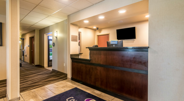 Cobblestone Inn & Suites - Lakin, Prenota Hotel Hotel a Kansas con parcheggio, Parcheggio