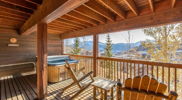 Люкс с балконом Nordic Inn