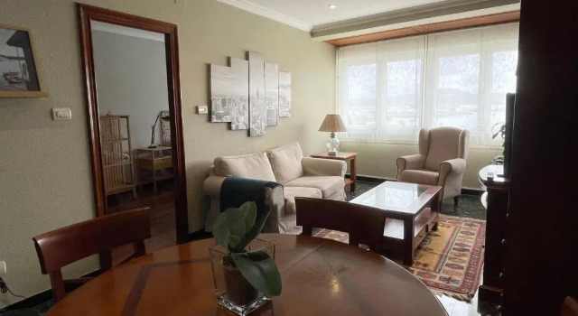 Apartamento A Tenencia, Varaa Huoneisto Sada 
