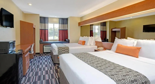 Номер Standard Microtel Inn & Suites by Wyndham Bushnell