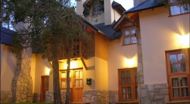 Apart Hotel El Viejo Ciprés