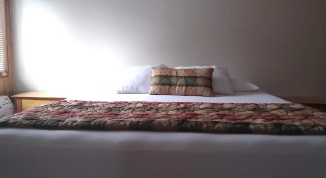 Номер Standard The Orca Inn