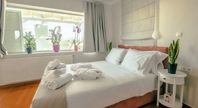 Mets Suites, Забронировать Отель Отели Афины с парковкой, рядом с Театр Паллас, Парковка
