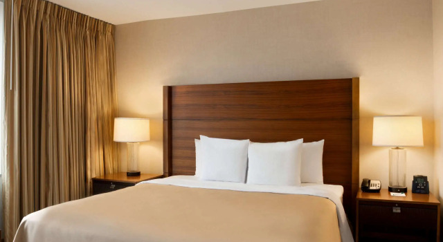 Homewood Suites by Hilton Baltimore, Book Hotel Harbor East Baltimore, near Fell's Point Visitor Center